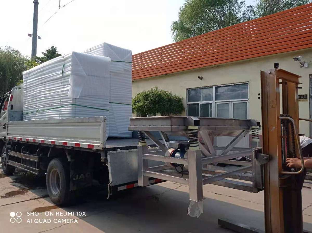 发往内蒙古呼尔浩特 豆芽机 苗菜机 振动筛